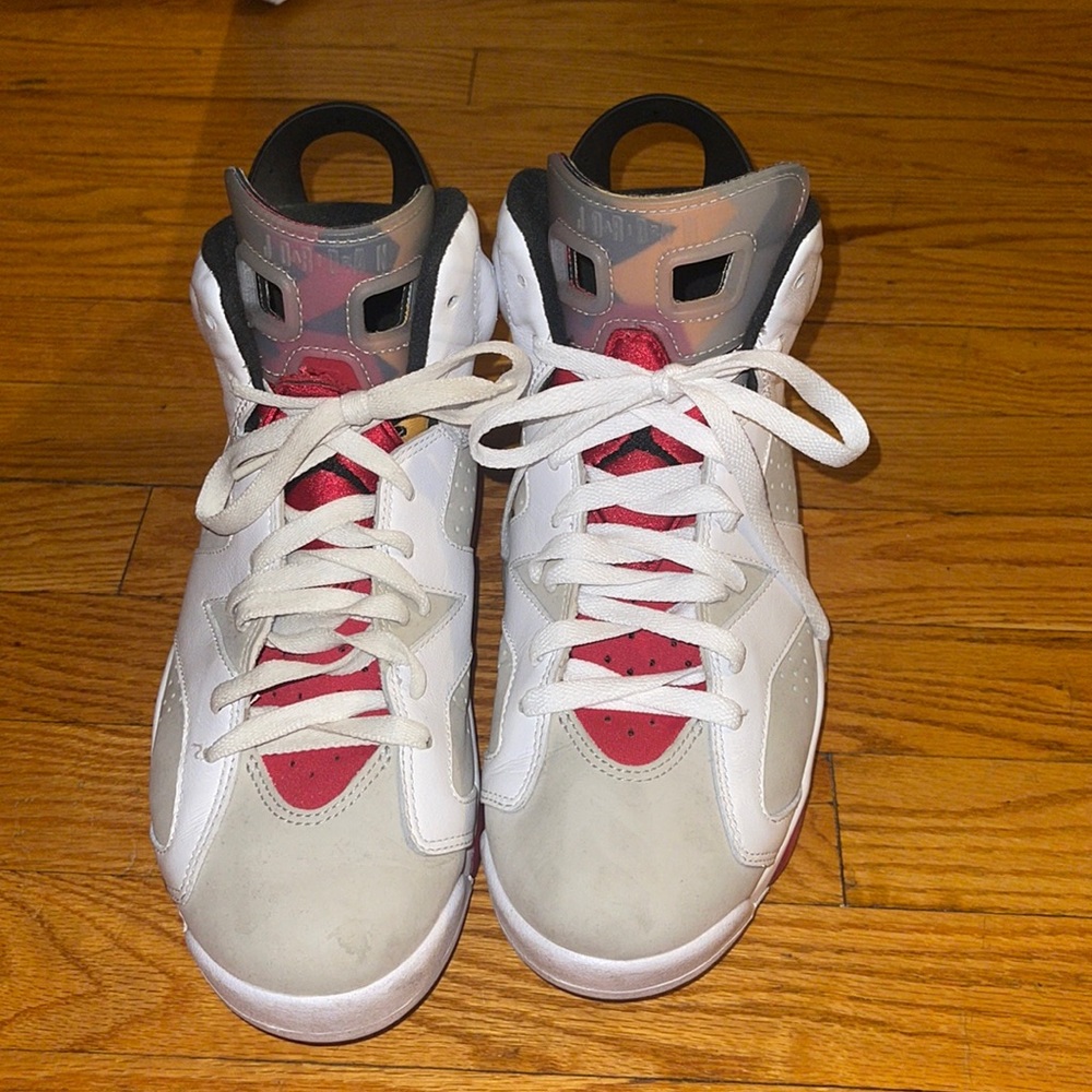 Jordan retro 6 “Hare” men’s size 8.5